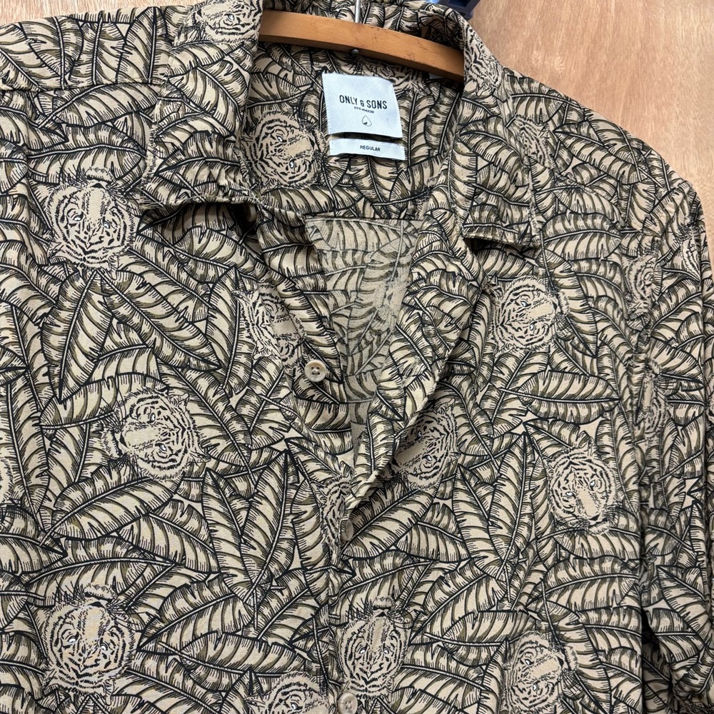 Only & Sons Button Down Leaf Pattern With Tigers,… - image 4